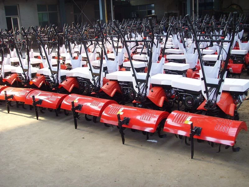 Žemės ūkio žemės dirbimo mašina